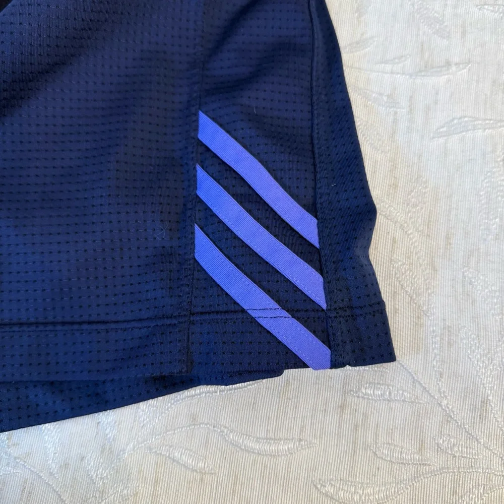 Adidas women's athletic climacool shorts size S. Navy blue with‎ purple stripes